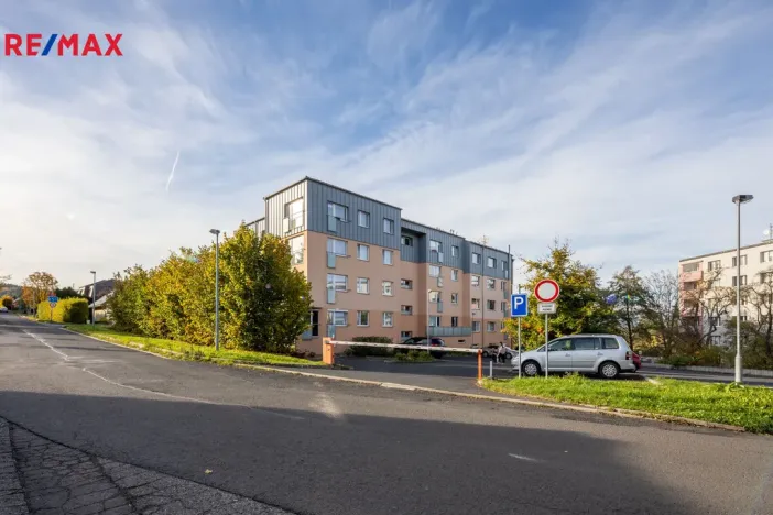 Pronájem bytu 3+1, Karlovy Vary - Doubí, Spálená, 83 m2