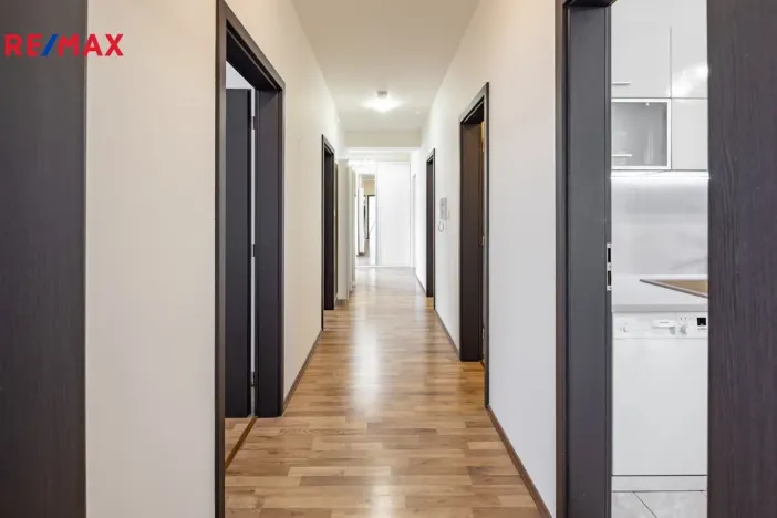 Pronájem bytu 3+1, Karlovy Vary - Doubí, Spálená, 83 m2