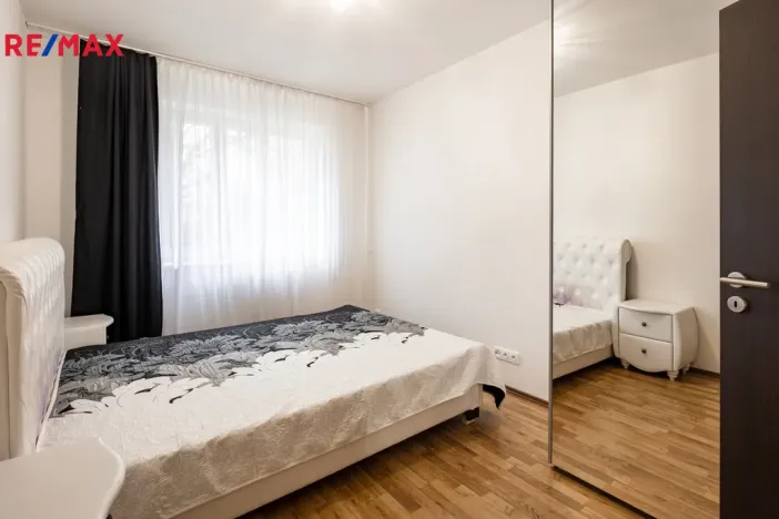 Pronájem bytu 3+1, Karlovy Vary - Doubí, Spálená, 83 m2