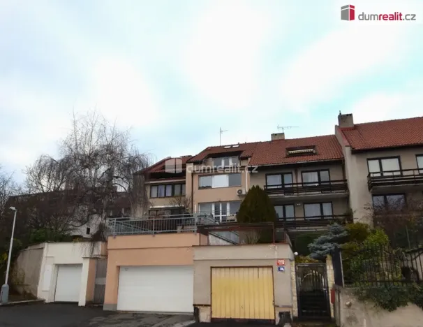 Pronájem bytu 1+kk, Praha - Smíchov, Nad Palatou, 27 m2