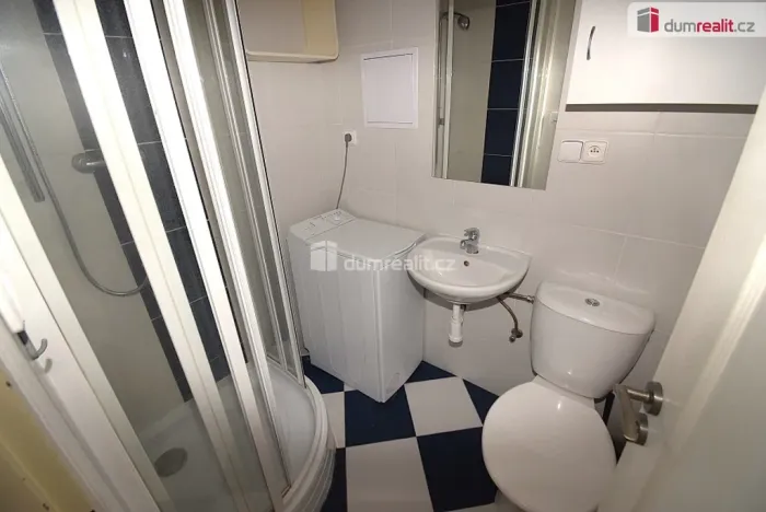 Pronájem bytu 2+kk, Praha - Smíchov, Nad Palatou, 30 m2