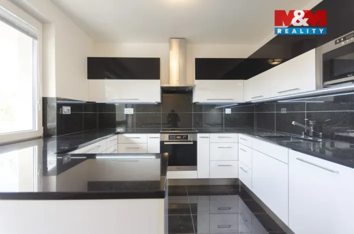 Prodej obchodního prostoru, Ostrava - Třebovice, Na Bezděku, 250 m2