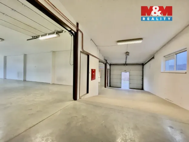 Pronájem skladu, Vsetín, Lázky, 430 m2