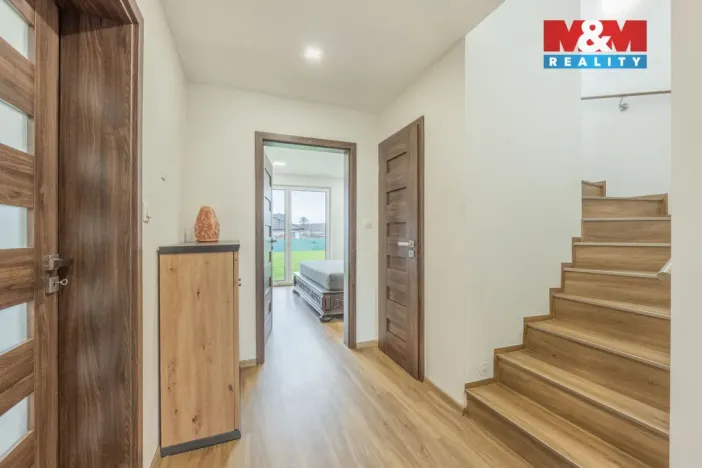 Prodej rodinného domu, Dolní Bousov - Vlčí Pole, 213 m2