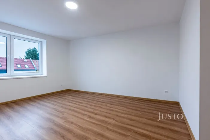 Pronájem bytu 2+kk, Staré Město, Hradišťská, 57 m2