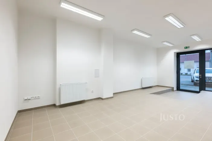 Pronájem obchodního prostoru, Staré Město, Hradišťská, 42 m2