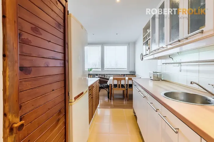 Pronájem bytu 4+kk, Praha - Ruzyně, Dědinská, 90 m2