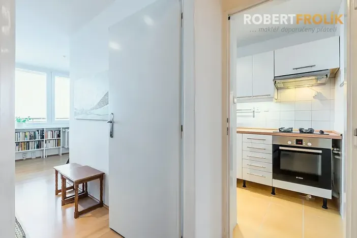 Pronájem bytu 4+kk, Praha - Ruzyně, Dědinská, 90 m2