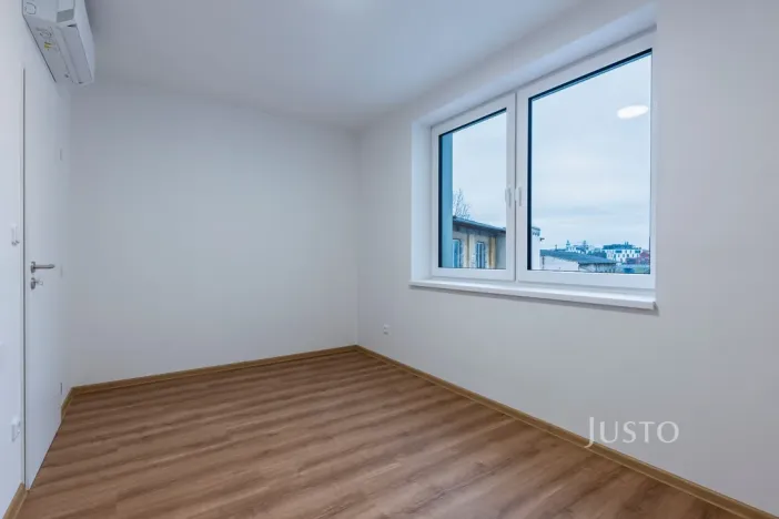 Pronájem bytu 2+kk, Staré Město, Hradišťská, 55 m2