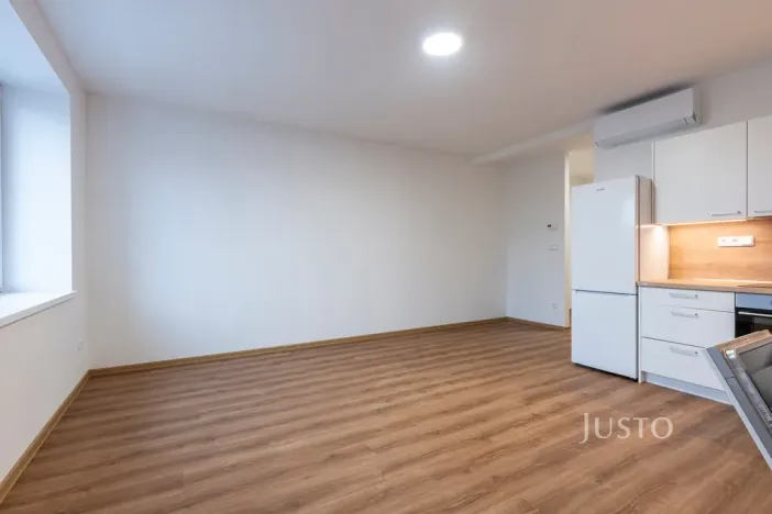 Pronájem bytu 2+kk, Staré Město, Hradišťská, 53 m2