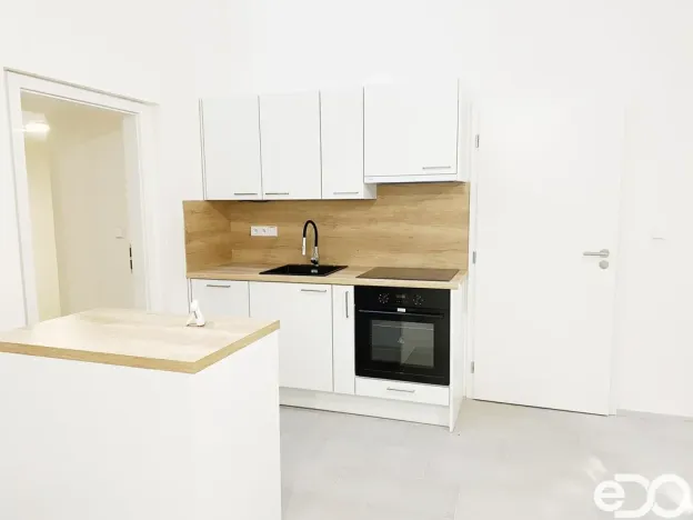 Pronájem bytu 2+kk, Praha, K Uhříněvsi, 38 m2