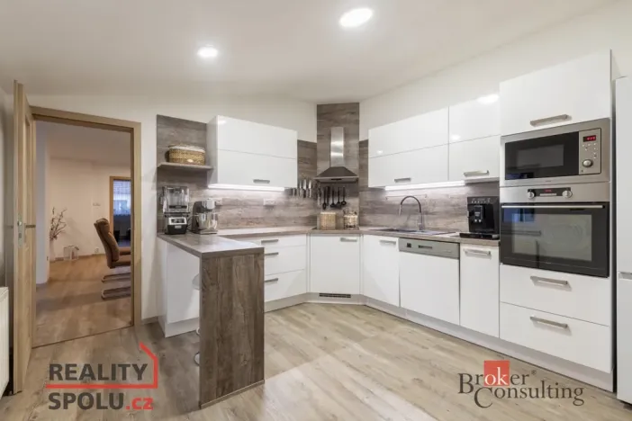 Prodej rodinného domu, Bošovice, Dolní, 197 m2