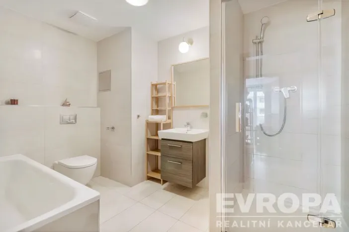 Prodej bytu 3+kk, Praha - Strašnice, Zvěřinova, 98 m2