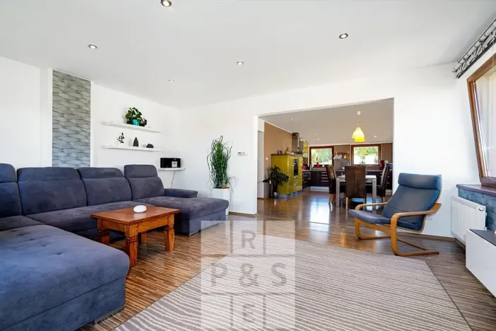 Prodej vícegeneračního domu, Praha - Štěrboholy, Pod areálem, 333 m2