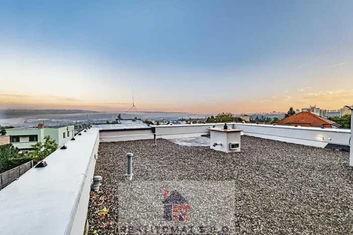 Prodej bytu 4+kk, Praha - Komořany, Pod lesem, 127 m2