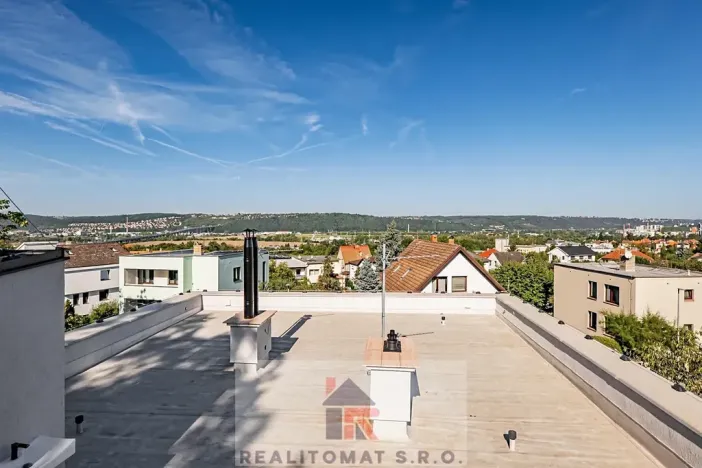 Prodej vily, Praha - Komořany, Pod lesem, 770 m2