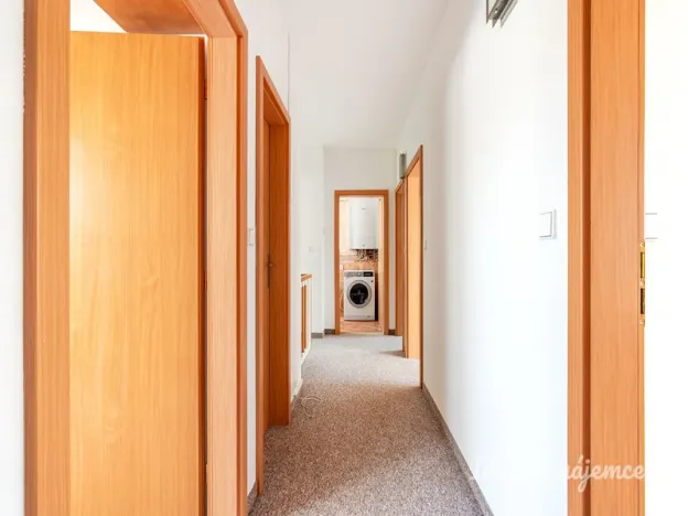 Pronájem bytu 4+kk, Praha - Satalice, Kemrova, 141 m2