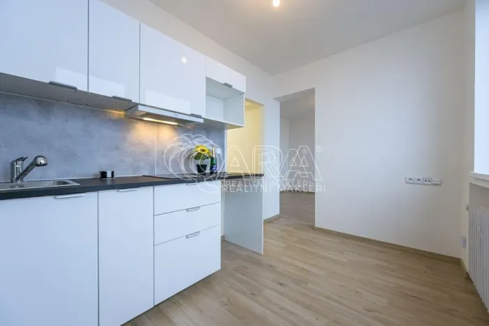 Pronájem bytu 1+1, Praha - Jinonice, Peroutkova, 30 m2