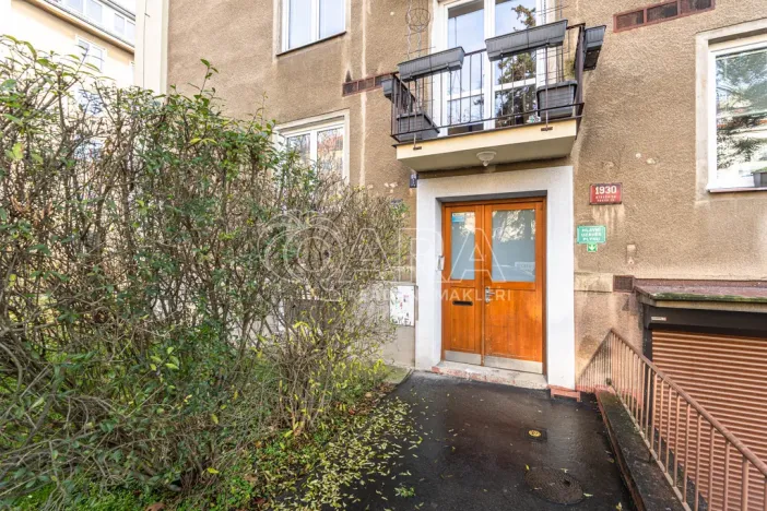 Pronájem bytu 1+1, Praha - Strašnice, U kombinátu, 30 m2