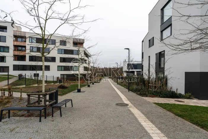 Pronájem bytu 1+kk, Praha - Braník, Skálové, 44 m2