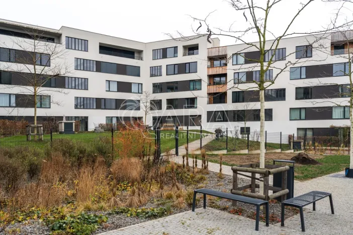 Pronájem bytu 1+kk, Praha - Braník, Skálové, 44 m2