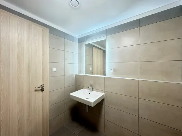 Pronájem bytu 2+kk, Pardubice - Zelené Předměstí, nábřeží Závodu míru, 80 m2