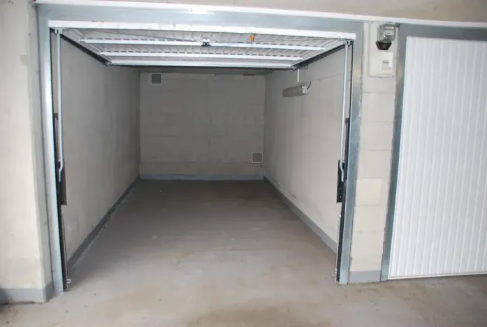 Pronájem garáže, Liberec, Ježkova, 15 m2