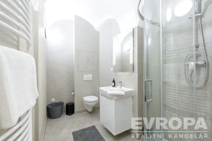 Pronájem bytu 3+1, Plzeň - Vnitřní Město, Bezručova, 95 m2