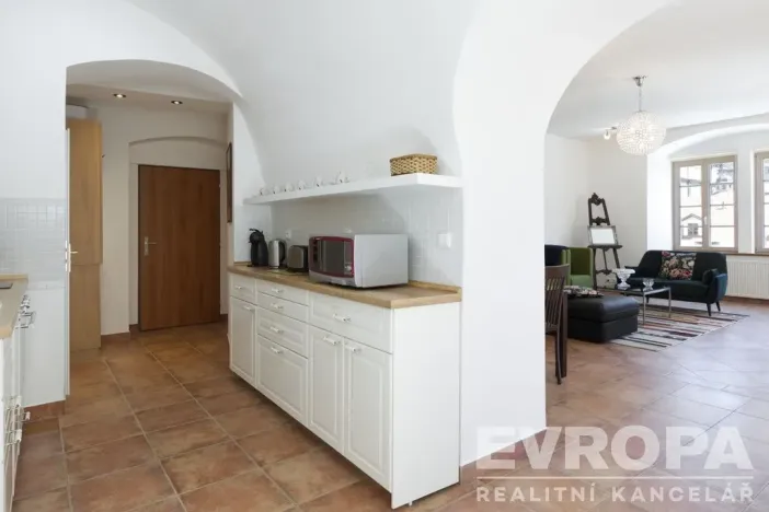 Pronájem bytu 3+1, Plzeň - Vnitřní Město, Bezručova, 95 m2