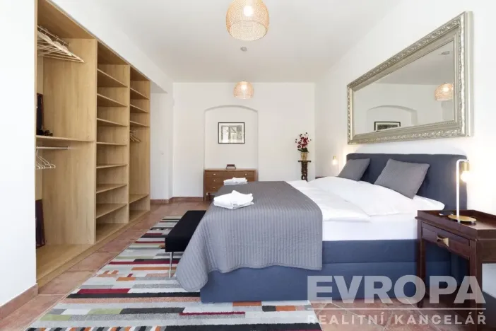 Pronájem bytu 3+1, Plzeň - Vnitřní Město, Bezručova, 95 m2