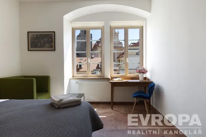 Pronájem bytu 3+1, Plzeň - Vnitřní Město, Bezručova, 95 m2