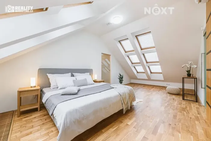 Prodej rodinného domu, Moravany, V Jámách, 382 m2