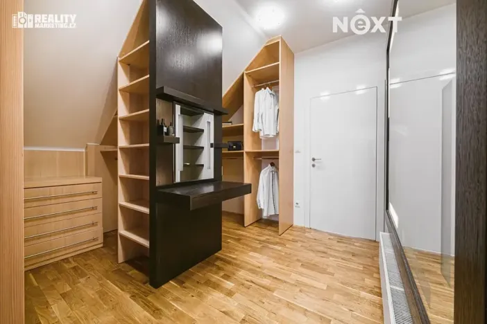 Prodej rodinného domu, Moravany, V Jámách, 382 m2