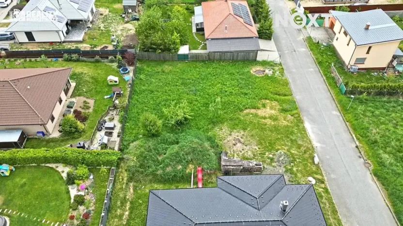 Prodej pozemku pro bydlení, Lipovec, 738 m2