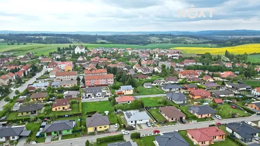 Prodej pozemku pro bydlení, Lipovec, 738 m2