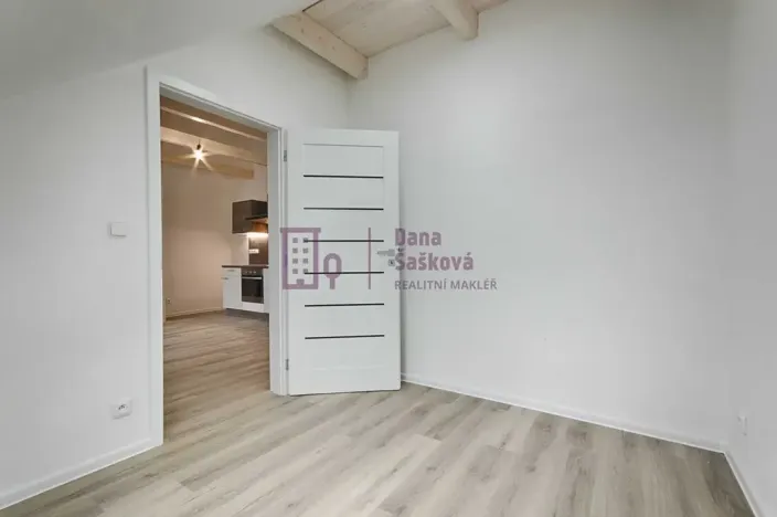 Pronájem bytu 2+kk, Jindřichův Hradec, 49 m2