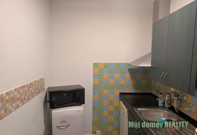 Pronájem bytu 2+kk, Praha - Kobylisy, Kurkova, 45 m2