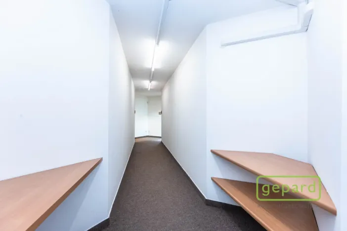 Pronájem kanceláře, Praha, Světická, 188 m2