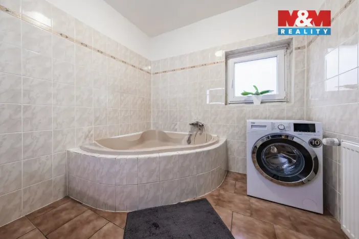 Prodej rodinného domu, Radonice, Růžičkova, 182 m2