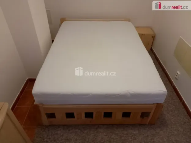 Pronájem bytu 1+1, Karlovy Vary, Petřín, 37 m2