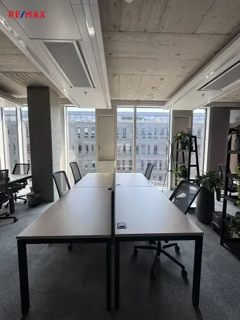 Pronájem kanceláře, Praha - Karlín, Karolinská, 35 m2