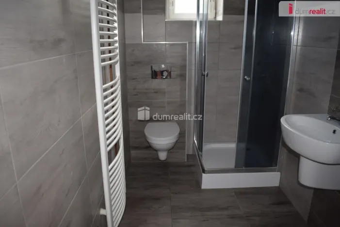 Pronájem bytu 2+1, Modlany, 80 m2