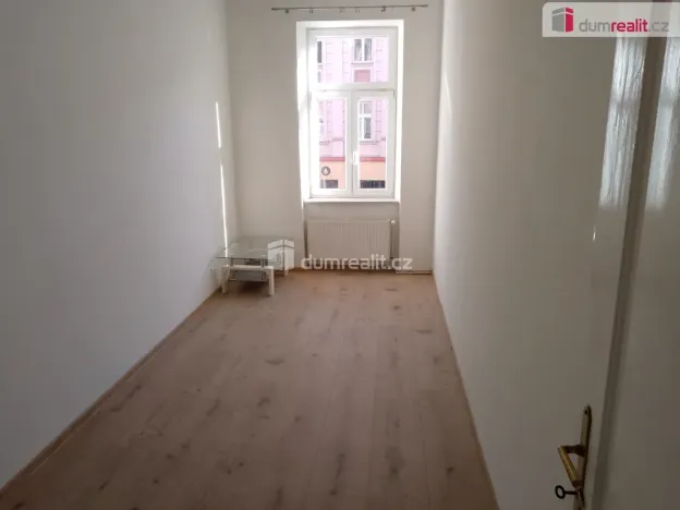 Pronájem bytu 3+1, Karlovy Vary - Rybáře, Sokolovská, 93 m2