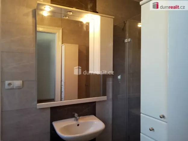 Pronájem bytu 3+1, Karlovy Vary - Rybáře, Sokolovská, 93 m2