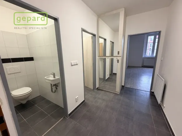 Pronájem bytu 1+1, Sokolov, Křížová, 61 m2