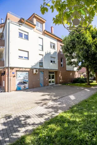Prodej bytu 3+1, Praha - Suchdol, Brandejsovo náměstí, 116 m2