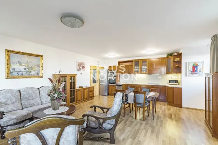 Pronájem bytu 3+kk, Praha - Břevnov, Šlikova, 100 m2