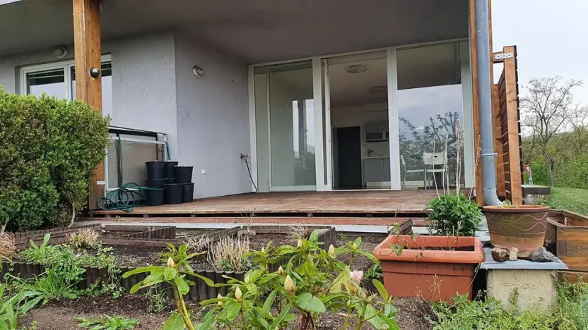 Pronájem bytu 1+kk, Praha - Modřany, Spinozova, 38 m2