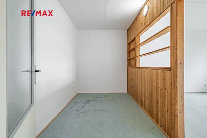 Pronájem bytu 1+1, Jindřichův Hradec, sídliště Vajgar, 43 m2