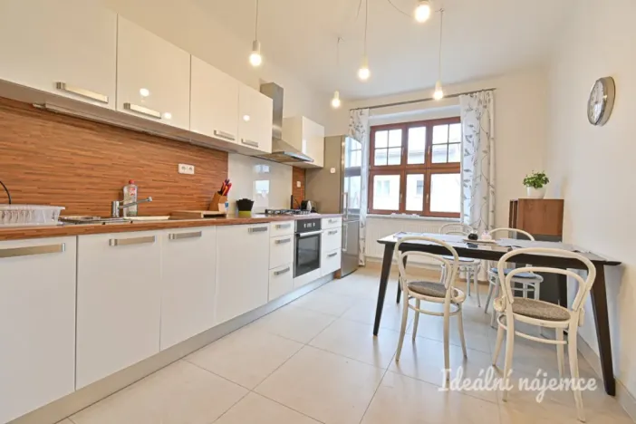 Pronájem bytu 2+1, Brno, Tyršova, 73 m2